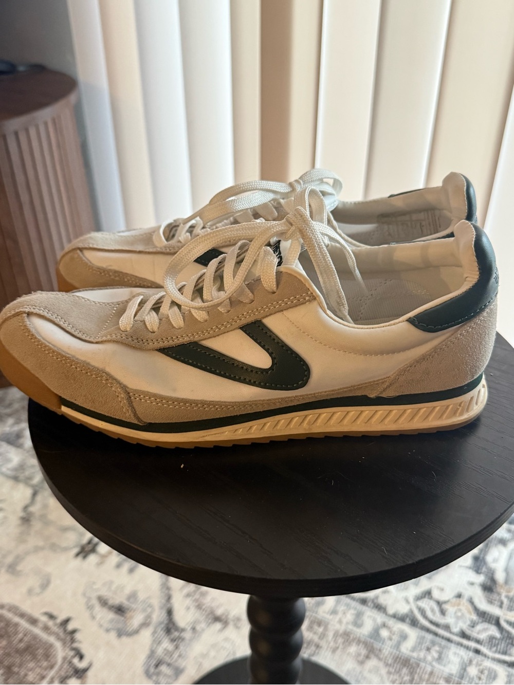 Tretorn Rawlings Womens Sneaker White SZ 9